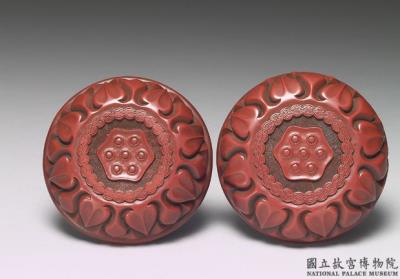 图片[3]-Round box with lotus decor, carved red lacquerware, Ming dynasty, 15th century-China Archive